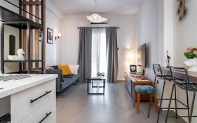 Glyfada Gallery Apartment